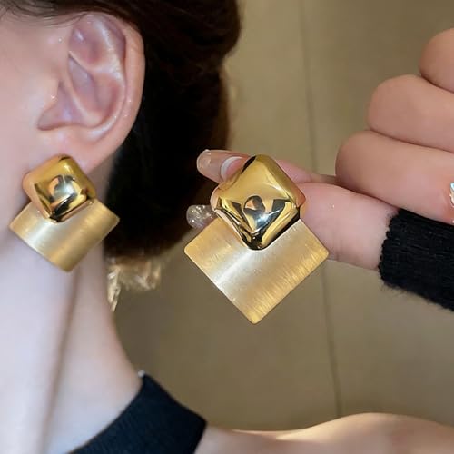 Stylish Geometric Gold Plated Stud Earrings for Daily Wear