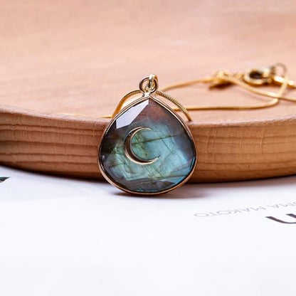 Da Piao Liang Labradorite Crescent Moon Energy Necklace, Healing Crystal Pendant With Stainless Steel Chain, Spiritual Jewelry - color: Gold