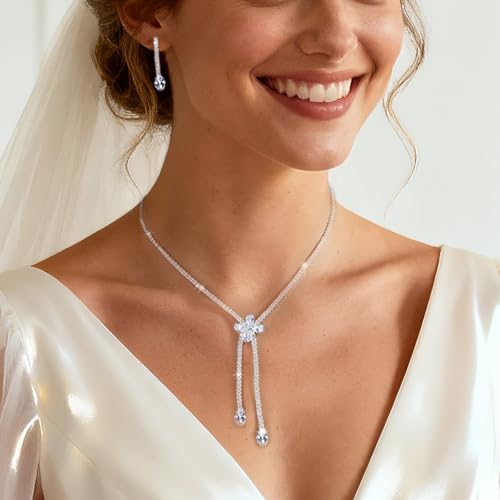 Women's Fashion Jewelry Rhinestone Zircon Necklace and Earring Set Formal Ball Gown Accessories Silver Floral Pendant Bridal Wedding Jewelry Suitable for Weddings, Balls, Banquets, and All Special Occasions - style: GST012