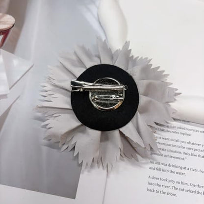 12cm Holiday Handmade Fabric Flower Brooch Pin for Women Girls Fashion Gold Thread Stripes Peony Brooches Lapel Hair Pins Dainty Anniversary Wedding Festival Dress Accessories Gift - color: Beige