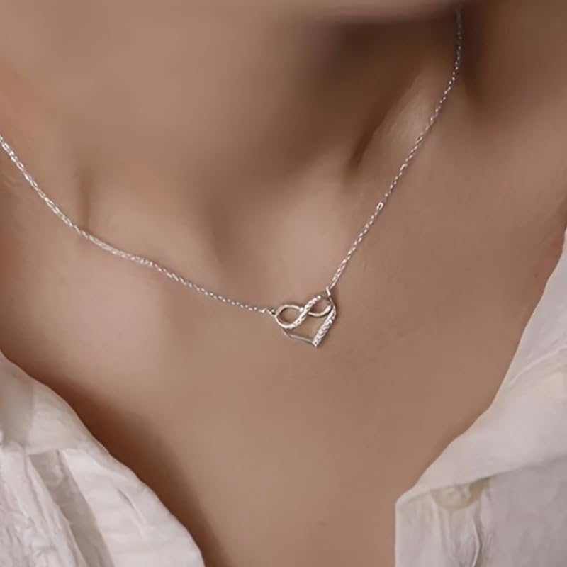 Simple Micro Inlay Zirconia Infinite Heart-shaped Pendant Necklace for Women Parties Daily Wedding Exquisite Jewelry - color: silvery