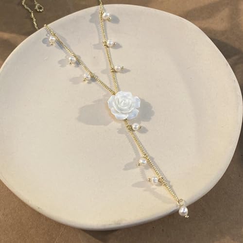 Boho Pearl Drop Necklace for Women White Flower Pendant Necklace Pearl Y Necklace Chain Flower Y Lariat Necklace Pearl Y Drop Chain Necklace Gold Pearl Bead Necklace Jewelry for Girls