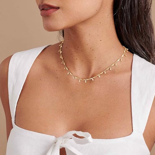 VALLOEY ROVER Gold Clover Necklace, Layered Necklaces for Women 14K Gold Plated Dainty Clover Pendant Necklace Set Link Chain Choker Necklaces Stackable Simple Gold Jewelry for Women