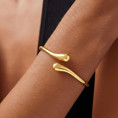 Robaice Gold Cuff Bracelet，14K Gold Plated Bangle Bracelets for Women | Open Cuff Bangle Bracelets, Trendy Chunky Twist Bracelet, Non Tarnish, Waterproof Hypoallergenic Jewelry, Gifts for Women - color: Small-Gold