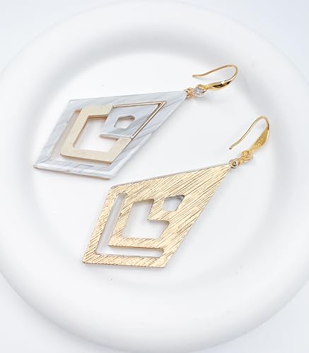 Ozel - Natural Wooden Acrylic Boho Drop Dangle Earrings for Women - Geometric Statement Jewellery - Brown, Black, Magent Red, Olive Green, White beige - color: Diamond_White beige