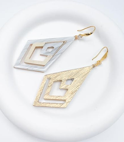 Ozel - Natural Wooden Acrylic Boho Drop Dangle Earrings for Women - Geometric Statement Jewellery - Brown, Black, Magent Red, Olive Green, White beige - color: Diamond_White beige