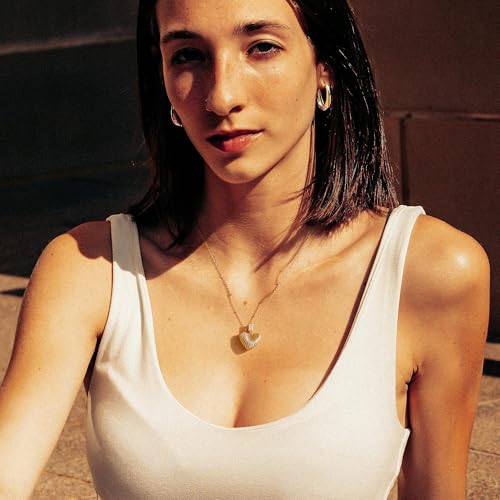 Aobei Pearl 18K Gold Plated Pendant Necklace for Women Dainty Gold Chain Choker Love Heart Disc Coin Pearl Cross Toggle Jewelry - style: Texture Heart