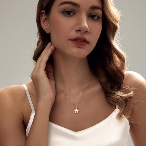 Luxval Diamond Pendant Gold Necklace for Women，Dainty 18k Gold Plated Choker Necklaces Simple Gold Jewelry Gifts for Women - color: Gold-Daisy