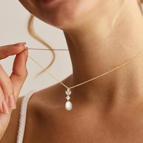 Pearl Necklaces for Women, Dainty Pearl Drop Necklace 14K Gold Plated CZ Pearls Pendant Necklace Small Gold Choker Necklaces for Women Trendy Wedding Jewelry Bridesmaids Gifts - color: Gold Plated-Leaf Pearl
