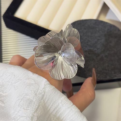 Elegant Big Flower Statement Rings For Women Bohemian Exaggerated Large Metal Floral Hip Hop Punk Ring Fashion Cubic Zirconia Crystal Stamen Adjustable Open Ring Birthday Friendship Christmas Jewelry Gift - color: Silver