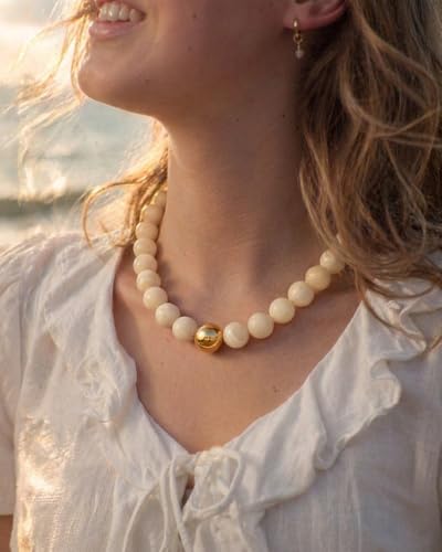 Chunky Beaded Necklace for Women Boho Statement Bead Necklace | Adjustable, Lightweight Choker, Round/Oval/Pebble Beads, Trendy Summer Beach Jewelry - color: White