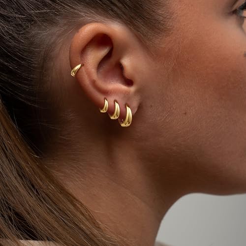 Foxgirl 4 Pairs Small Chunky Huggie Hoop Earrings for Women - Dainty 14K Gold Plated Hypoallergenic Lightweight Stack Earring Sets for Multiple Piercing Trendy Jewelry