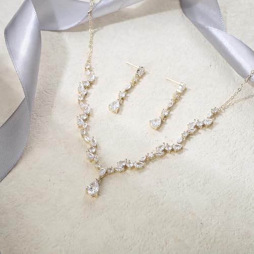 EVER FAITH Pear Shaped Cubic Zirconia Bridal Wedding Jewelry Set for Women | Gorgeous Water Drop Bride Necklace Dangle Earrings, for Bride Bridesmaid - color: Gold Plated