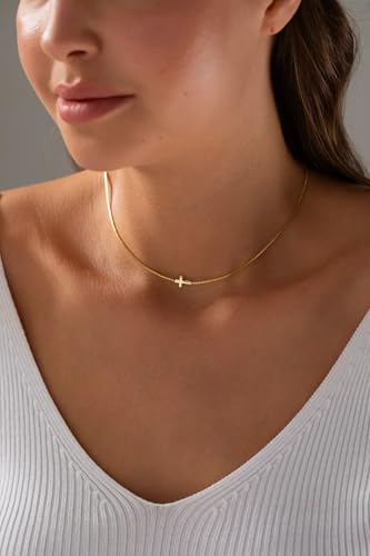 LA Signora Women's Necklaces, Choker Necklace,Women's Jewelry,18K Gold Necklace For Women,Sweatproof Non Tarnish Chain Necklaces,Trendy Gold necklace, Delicate Gold Necklace, Dainty Gold Chain - style: Cross Pendant Necklace