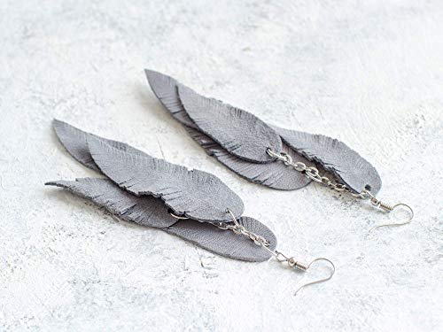Leather Feather Earrings, Suede layered earrings, boho wedding jewelry, summer earrings, gift for her, dangle earrings - color: grey