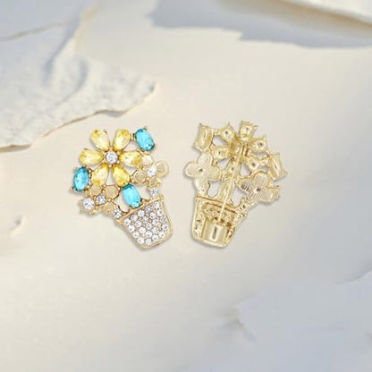 Rhinestone Flower Brooch Cute Floral Crystal Pearl Brooches and Pins for Women Gold brooch Fashion Jewelry for Women Men Gift - color: Crystal flower basket