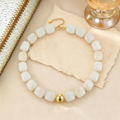 VIBILIA Boho Beaded Chunky Statement Necklace for Women Y2K Summer Jewelry | Boho Handmade Large Resin Bead Strand, Trendy Statement Summer Vacation Holiday Jewelry - color: Square-White
