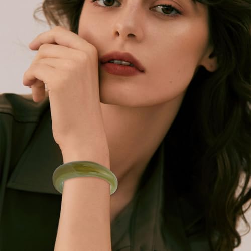 5Pcs Resin Cuff Bangles for Women 5 Colors Finished Bracelet Chunky Irregular Large Square Bracelets Colorful Fashion Open Geometric Wide Bracelet for Lady Holiday Charm Jewelry Set