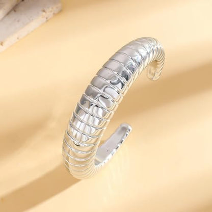 Chunky Geometric Textured Open Cuff Bangle Bracelet for Women Men Trendy Hammered Statement Cuff Bracelet Spiraled Oval Charm Cuff Bracelet Jewelry Gifts - color: Silver