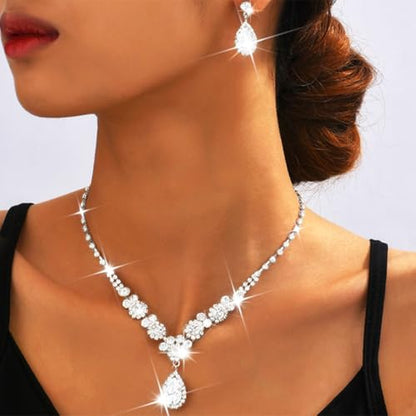 Unicra Bride Silver Bridal Necklace Earrings Set Crystal Bridal Wedding Jewelry Set Rhinestone Choker Necklace for Women and Brides - color: Silver