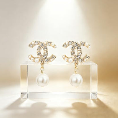 Drop Earrings, Gold-Tone Dangle Earrings with Sparkling Crystal & Imitation Pearl Embellishments, Elegant Metal Drop Ear Jewelry for Women, Classic Stylish Accessory for Daily Wear, Party, Wedding & Gift