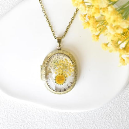 Vintage Photo Locket Necklace Handmade Pressed Flower Locket Necklace for Women - style: Shasta Daisy(1.53"x 1.85")