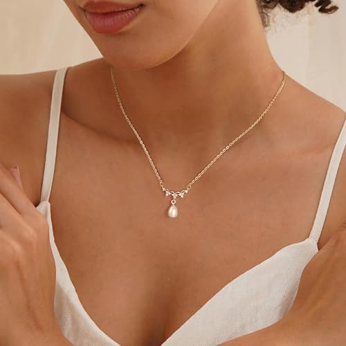 Pearl Necklaces for Women Trendy,Dainty Pearl Pendant Necklace | 14k Gold Plated Elegant Pearl Necklace,Simple Pearl Pendant,Dainty Gold Jewelry,Waterproof Summer Bridal Wedding Accessories - color: GOLD-9