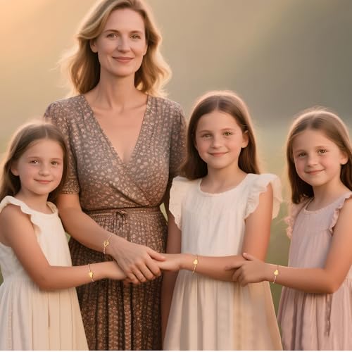 DS Mother Daughter Matching Bracelets,Adjustable Stainless Steel Gift Set | mother’s Day & Birthday Gift Box,Heart Charm,Mommy & Me Style,18K Gold Plated,Hypoallergenic,Daily Wear,Fits Women Teen Girls - color: Gold-3