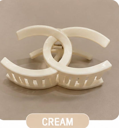 Designer Logo Hair Claw Clips,disponible color, Pink, White,Black,Brown,Beige Large Size