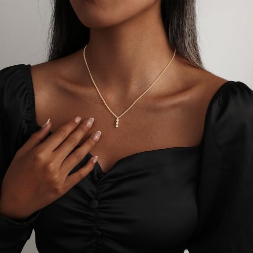 Pendant Gold Necklace for Women, Dainty 14K Gold/Silver Plated Real Pearl Diamond Pendant Choker Necklace Trendy Simple Drop Charm Necklaces Jewelry - color: Gold01