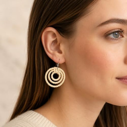 Handmade Rattan Teardrop Dangle Earrings for Women, Lightweight Boho Woven Statement Earrings with Gold Fish Hook, Natural Straw Weave Vacation Jewelry for Summer Beach - style: Round