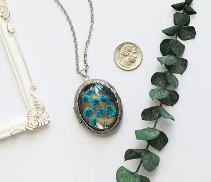 Handmade Oval Shaped Photo Locket with dried Pressed Flowers Locket pendant Necklace - style: Blue Baby's Breath-Silver