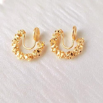 Clip On Hoop Earrings for Women Not Pierced Gold Silver Large Chnky Square Twisted Comfortable Coil Hoop Clip On Earrings - color: Metallic Gold