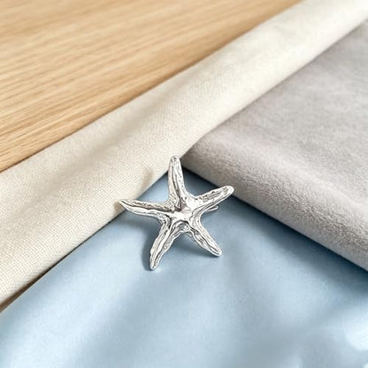 Textured Starfish Brooch Pin Minimalist Metal Lapel Pin Decorative Accessory for Jackets, Scarves & Dresses (Silver)