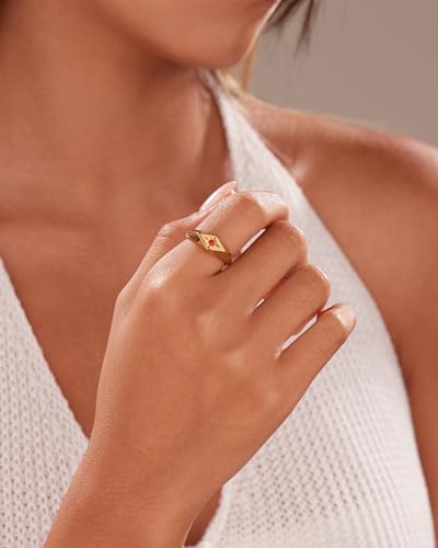 YeGieonr Gold Rings for Women Non Tarnish, 18K Gold Plated Stainless Steel North Star Signet Ring, Waterproof Dainty Pinky Statement Ring, Tarnish Free Gold Jewelry for Women - color: Rhombus Red