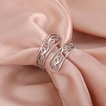 TEAMER Adjustable Filigree Flower Ring Stainless Steel Filigree Flower Ring Bohemian Jewelry Band Open Ring For Women - color: Silver