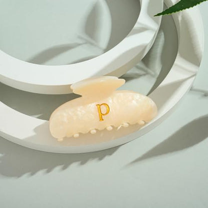 LILIE&WHITE Acrylic Letter Hair Clips For Women Stylish P Monogram | Alphabet Hair Clip Fashion Glitter Claw Clip Elegant And Durable Hair Accessory Large Hair Clips P - color: HC22539P