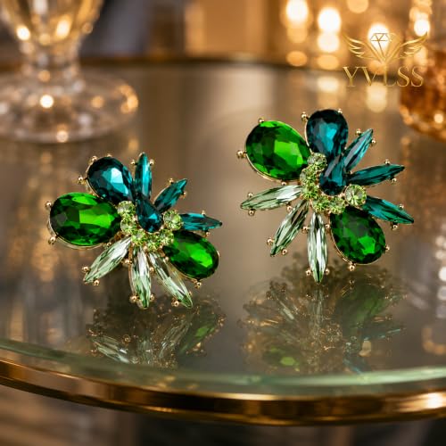 Blue Flower Crystal Earring - color: Green