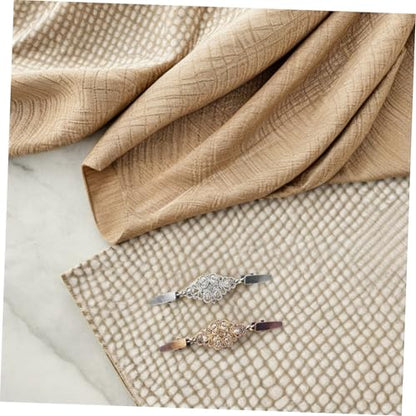 2pcs Vintage Sweater Clips and Dress Collar Brooches, Silver and Antique Bronze Metal Shawl Clips for Women’s Cardigan, Shirt, and Scarf Fastening Accessories