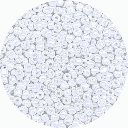 Legefo 4mm Glass Seed Beads Bulk, Cream White 6/0 Small Mini Pony Seed Beads, Tiny Round Craft Bead for Bracelet Necklace Wrist Jewelry Making Beading Weaving DIY Crafts Supplies, 1000pcs - color: Cream White