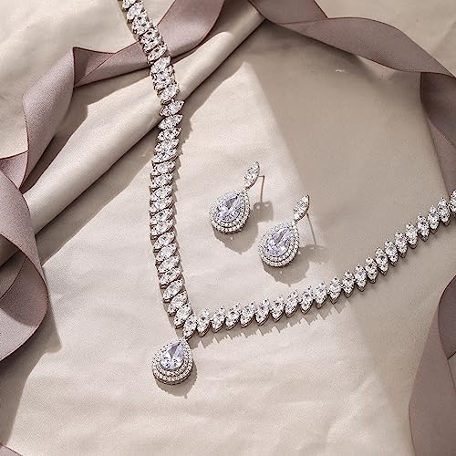 EVER FAITH CZ Marquise Leaf Teardrop Wedding Prom Jewelry Set for Women | Birthstone Pendant Necklace Dangle Earrings - color: Clear