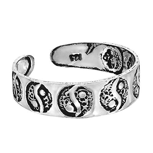 AeraVida .925 Sterling Silver Adjustable Toe Ring or Pinky Ring 5mm Wide Open Band, Stackable Minimalist Summer Foot Jewelry | Sun Moon Star Turtle Butterfly Leaf Olive Branch Ocean Wave Yin Yang Design - style: Yin-Yang