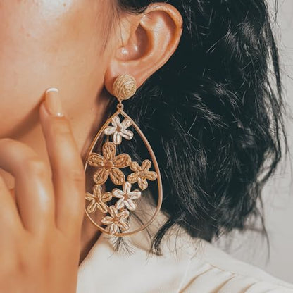 Boho Raffia Flower Teardrop Earrings Cute Colorful Dangle Trendy Jewelry | Floral Drop Statement Big Dangling Earring Hypoallergenic Gold Fun Unique Summer Spring Beach Vacation Outfits for Women - color: Nature