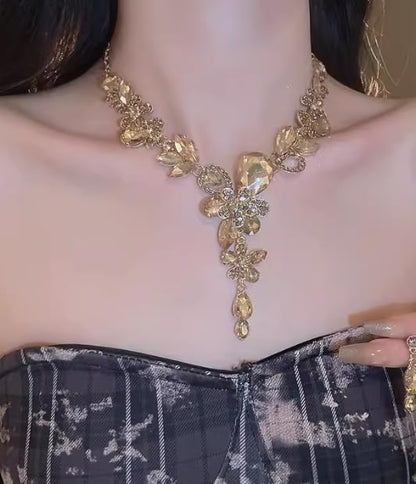 Rhinestone Crystal Bridal Necklace Floarl Art Deco Teardrop Collar Necklace Dangle Earrings Jewelry Set for Women - color: Champagne