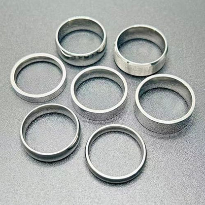 7Pcs Classic Gold Men's Wedding Rings Set,4mm 6mm 8mm Stainless Steel Silver Band Ring for Men Women,18K Gold Plated Band Rings,Comfort Fit Size 6 to 11 - style: Silver 7-piece set