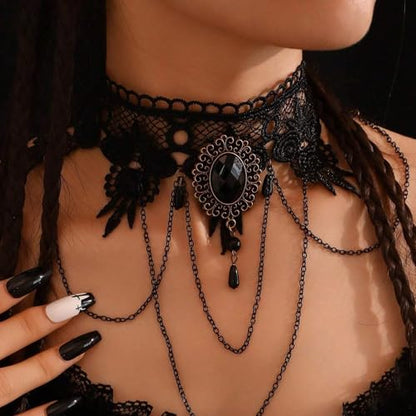 Qceasiy Gothic Black Necklace for Women, Adjustable Victorian Velvet Lace Collar, Halloween Party Cosplay Jewelry Gift - style: Black Gem Chain