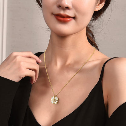 Four Leaf Clover Necklace Foldable for Women,Four Heart Grass Women's Necklaces Crocker,Retro Magnetic Folding Love Heart Pendant One Style,Two Wearing Methods - color: Gold