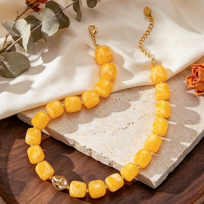 Beaded Necklaces for Women Boho Chunky Necklace Statement Big Resin Bead Choker Fashion Summer Beach Jewelry - color: Yellow