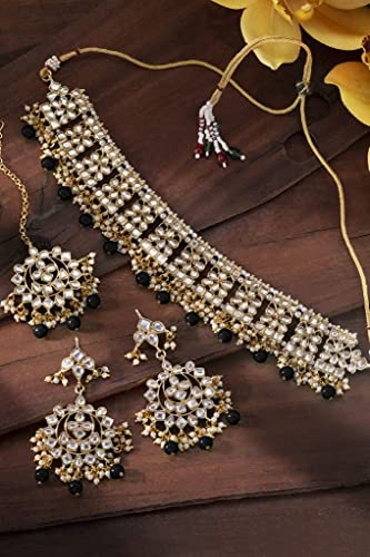 Aheli Elegant Indian Faux Kundan Studded Choker Necklace with Maang Tikka Set Ethnic Wedding Wear Bharatanatyam jewellery set Gift for Women - color: Black