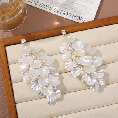 Seashell Pearl Stud Earrings for Women Ocean Sea Theme Sweet Double Layer Acrylic Shell Lightweight Dangle Drop Earrings for Summer Beach Holiday Halloween Party Jewelry Accessories - color: Seashell tassel earrings